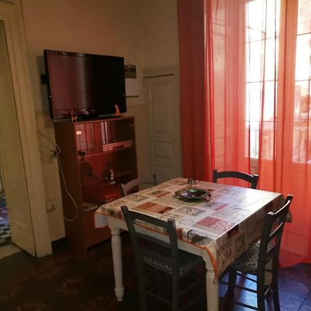 I Mici Di Emy Apartment Catania Bagian luar foto