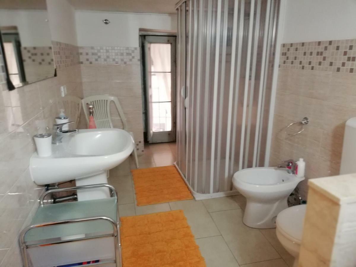 I Mici Di Emy Apartment Catania Bagian luar foto
